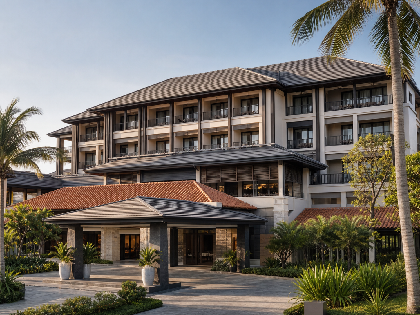 Khách Sạn 4 Sao — Đà Nẵng